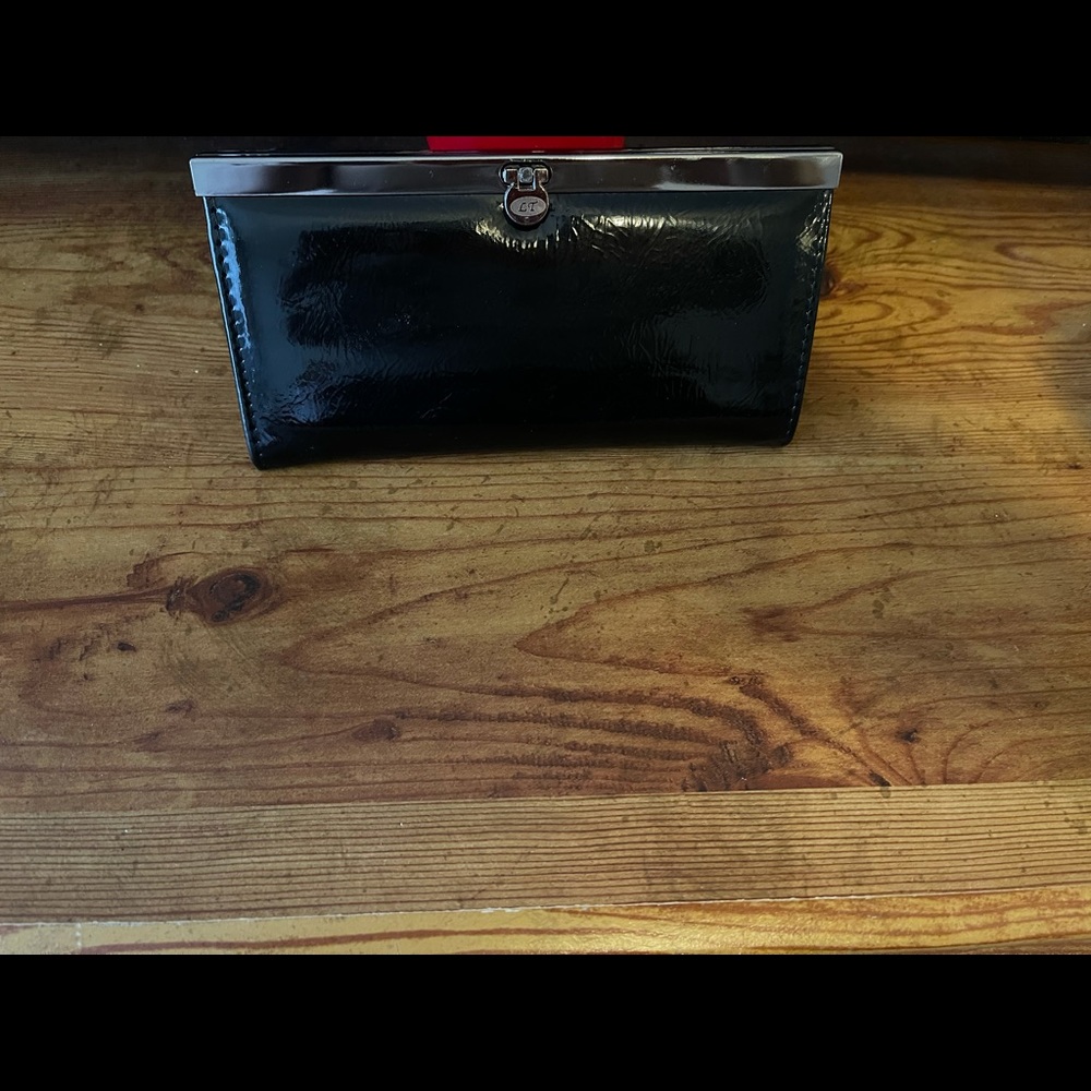 Lizzie and Tommie Wallet/clutch in black & silver